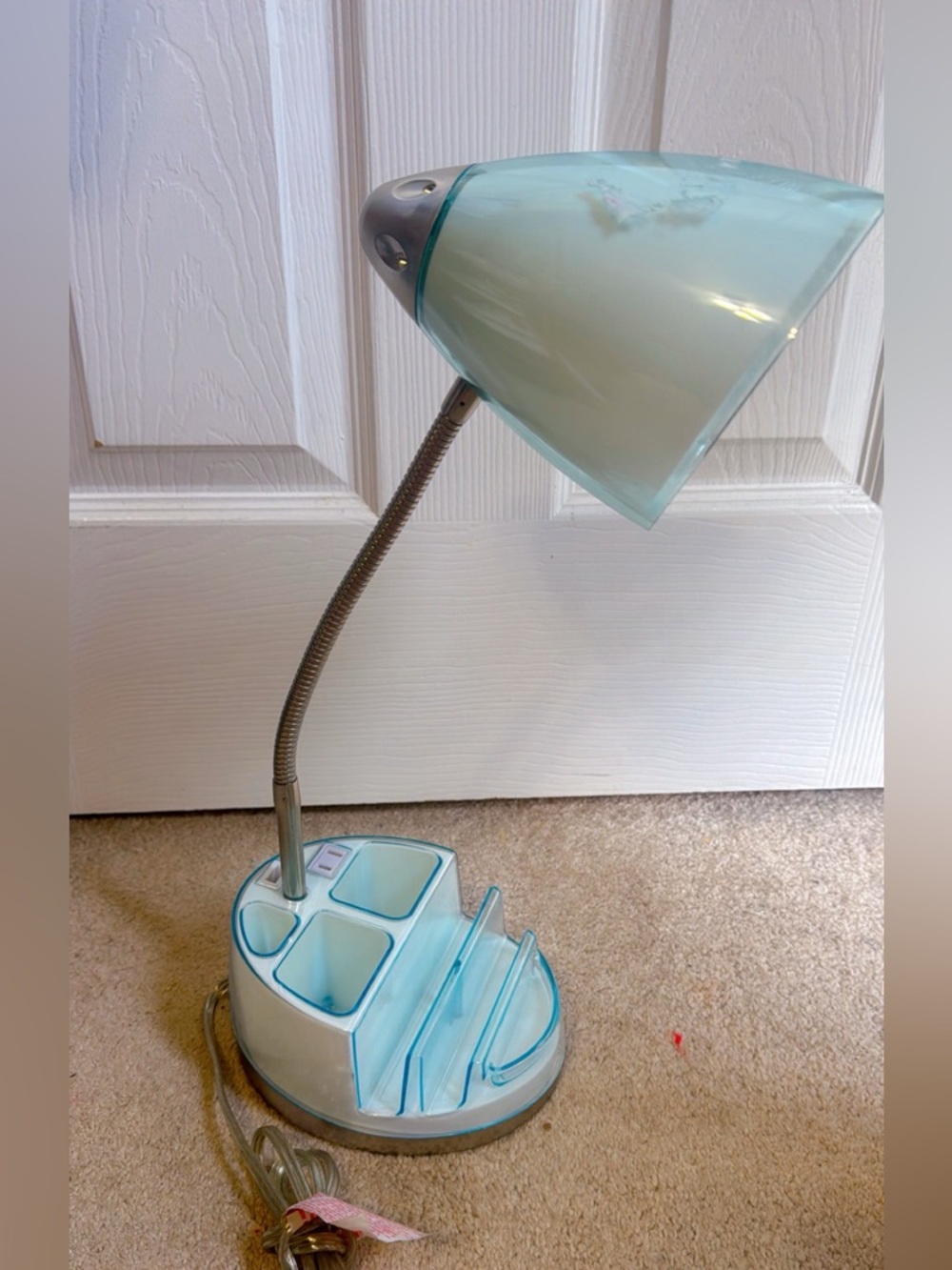 Adjustable Aqua Desk Lamp with Organizer